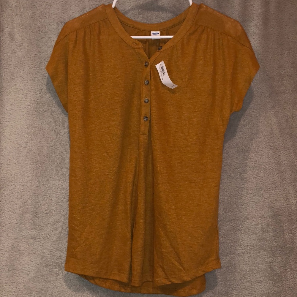 Old Navy Burnt Orange Buttoned Tee SZ: XS